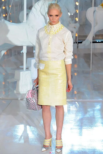 Look 33